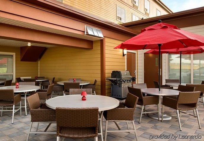 Towneplace Suites By Marriott Red Deer Eksteriør billede